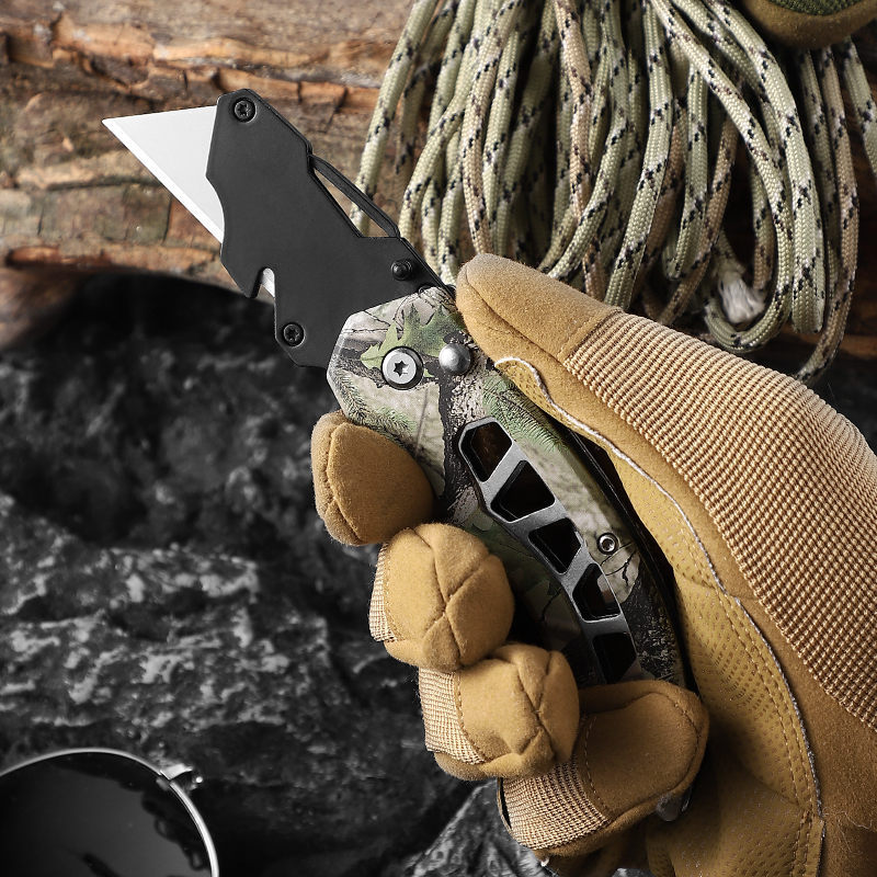 Tactical Camouflage Folding Utility Knife with SK5 Carbon Steel Blade