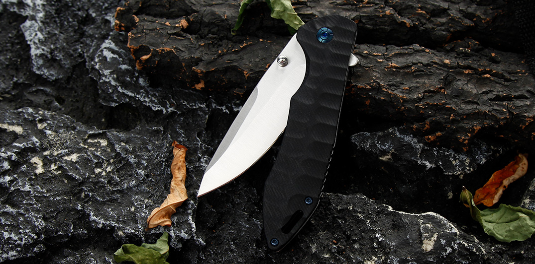 durable flipper open outdoor tool