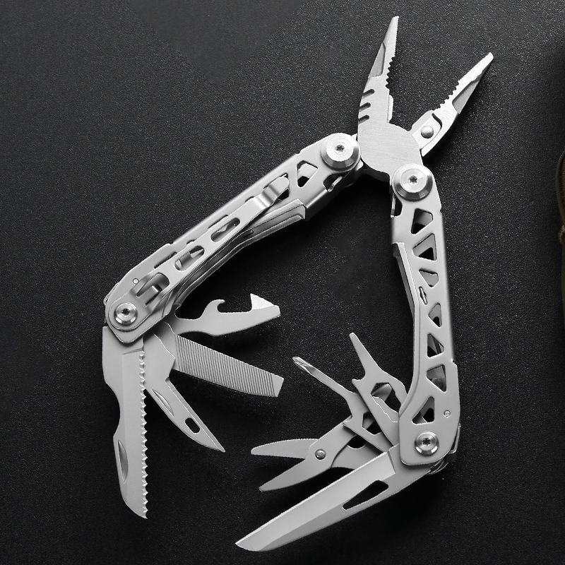 18-in-1 Multi-Functional Everyday Carry Pocket Tool 18-in-1 Multi-Functional Everyday Carry Pocket Tool